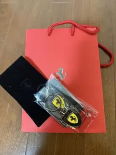 ✳️新品 オフシャル正規 フェラーリ レザー キーホルダー ❤️送料 