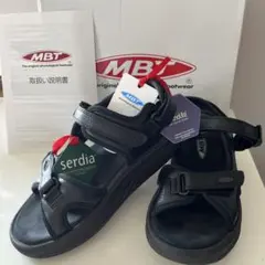 【正規品】タグ付きMBT KISUMU 黒 ブラック スポーツサンダルのサムネイル