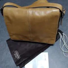 【美品】 COACH メッセンジャーバッグ　ショルダーバッグ　B33- 9570