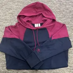 クロップドパーカー