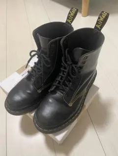 Dr. Martens UK5 8ホール　ブーツ　ブラック