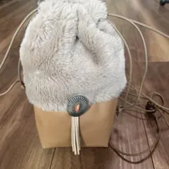 ファー巾着型ポシェット　ベージュ