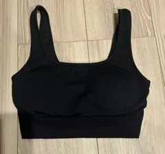 UNIQLO シームレスブラトップ S ブラック