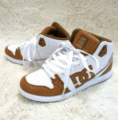 極美品 DC SHOES UNIVERSITY MID SE SN 24.5 茶のサムネイル