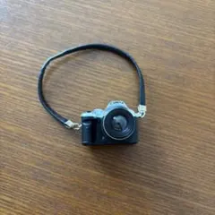 ミニチュアカメラ シルバー レザー製ストラップ