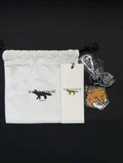 MAISON KITSUNE フォックス ピンバッジ - メルカリ