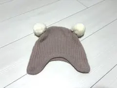 Bebe ポンポン付きベージュニット帽子