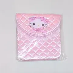 サンリオ　50周年記念　ピンクキルトシリーズ　ポーチ　キティ