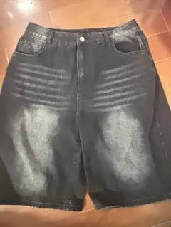 ブラック ダメージ加工 ショートパンツ