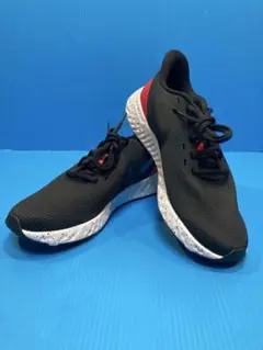 【未使用】NIKE／ナイキ スニーカー レボリューション5　25.5cm 黒