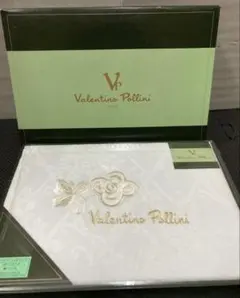 Valentino Pollini ジャガードシーツ 花柄刺繍 ホワイト