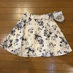 未使用 INGNI フレアスカート 花柄