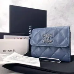 未使用◎シャネル　スモールフラップウォレット　マトラッセ　ビジュー　2023AW