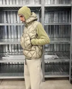 ROA HIKING DOWN JACKET ロアハイキング　ダウンジャケット