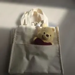 ディズニーストア　プーさんショルダーバッグ