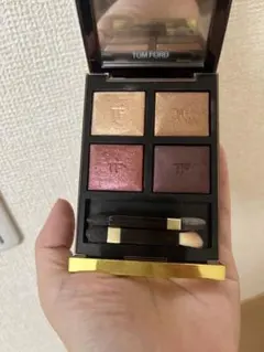 TOM FORD アイカラークォード 04 ハネムーン