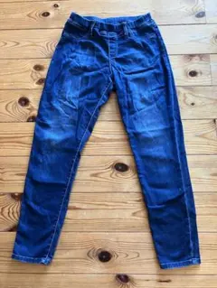 ユニクロスキニーデニム　140