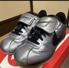NIKE Cortez SE シルバー　ブラックのサムネイル