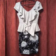 Tika フリルペプラムドレス S