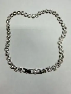 スワロフスキー　SWAROVSKI ラインストーン　ネックレス