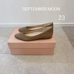 フラットシューズ