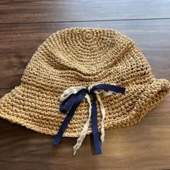 ベージュ 麦わら帽子 ネイビーリボン付き