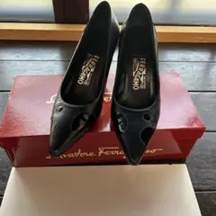 フェラガモの黒パンプス　22.5 〜23センチ