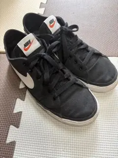 Nike ブラック スニーカー