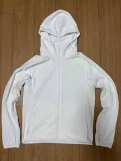 ユニクロ　ホワイトジップパーカー　 S 新品未使用