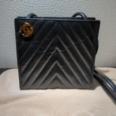 CHANEL シャネル Vステッチ シェブロン ショルダーバッグのサムネイル