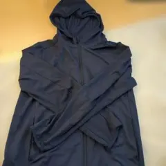 UNIQLO　エアリズム　 ネイビー パーカー 150