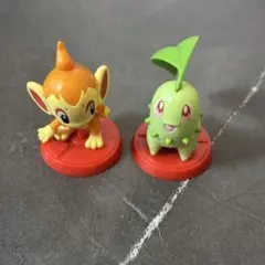 チョコエッグ　ポケットモンスター旅立ちの３匹　ヒコザル　チコリータ　ポケモン
