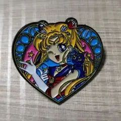 セーラームーン ハート型ピンバッジ　月野うさぎ　ピンズ