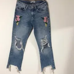 ★ザラ ベーシック デニムパンツ 花柄刺繍 インディゴブルー
