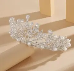 ティアラ　ウエディング