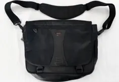 Tumi ブラック メッセンジャーバッグ - メルカリ