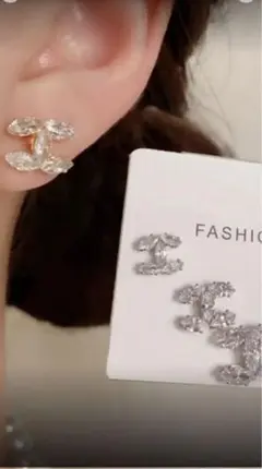 CHANEL クリスタル ピアス(片耳用) CHANEL ピアス 片耳