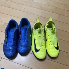 NIKE サッカーシューズ 3足セット - メルカリ