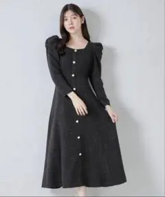トッコクローゼット　パール飾り釦付きパワーショルダーラメツイードワンピース