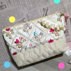 インド刺繍のステキなポーチ ♡