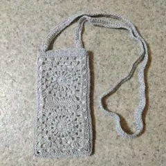 かぎ針編み　お花グラニースクエアショルダーバック　ポシェット　シルバーラメ