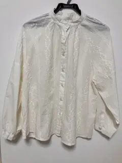 刺繍レースブラウス バンドカラー ボリューム袖 アプリコット　Lサイズ