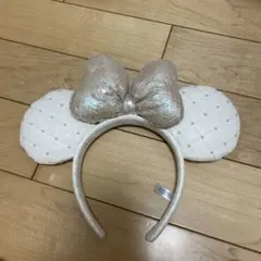 ミニーマウス耳カチューシャ ホワイト　キルティング　パール