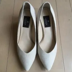 LANVIN ホワイト ポインテッドトゥ パンプスのサムネイル