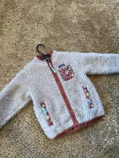 クリーニング済　patagonia レトロ　ボアフリースジャケット 4T