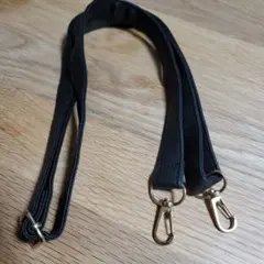 ブラック ショルダーストラップ　調節可能　ゴールド　バックなど