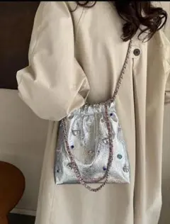 シルバー ドローストリングショルダーバッグ