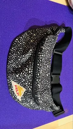 KELTY Black Dalmatian柄 ボディバッグ　ミニファニー5L