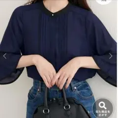 新品　ピンタックフレアカフス袖ブラウス　ネイビー