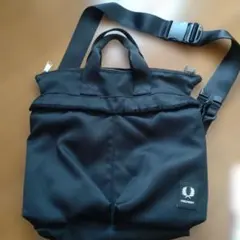 フレッドペリー　ヘルメットバッグ　黒のサムネイル
